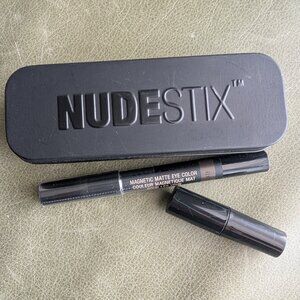 Nude Stix magnetic eye color pencil
